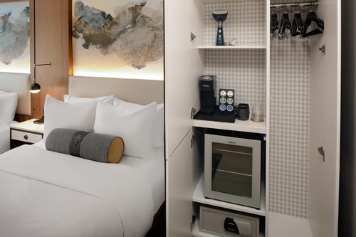 Standard King Room Near La Marchande NYC 7 Luxury Bookings