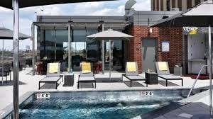 Queen Room Near Cabana Club CHI 13 Luxury Bookings