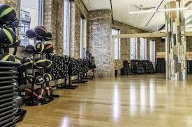 Queen Room Near Cabana Club CHI 12 Luxury Bookings