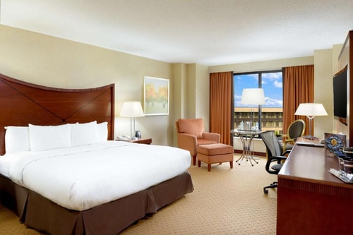 King Room Near Hilton Gift Shop WDC Luxury Bookings