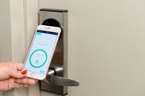 King Room Near Hilton Gift Shop WDC 5 Luxury Bookings