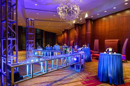 King Room Near Hilton Gift Shop WDC 10 Luxury Bookings