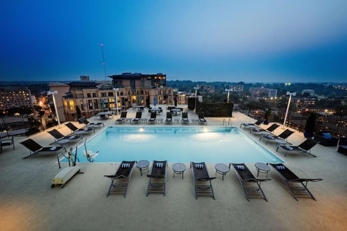 Deluxe King Room Near The Big Greek Cafe WDC 14 Luxury Bookings