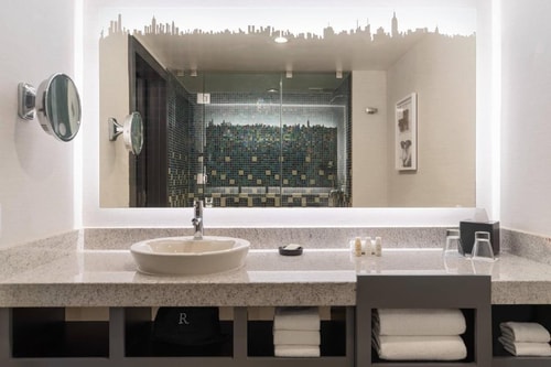 King Room Near Best Bagel & Coffee NYC 6 Luxury Bookings