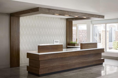 King Room Near G Skin And Beauty Institute LAS 7 Luxury Bookings