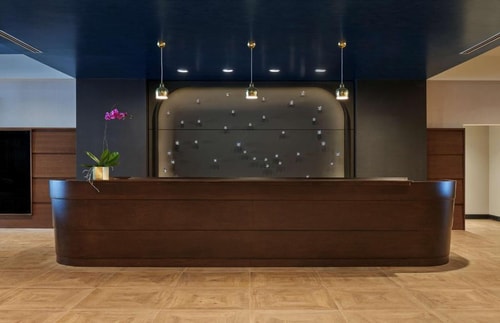 King Room Near Shakespeare Theater CHI 12 Luxury Bookings