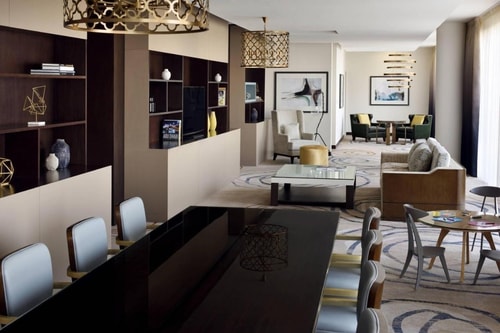 Luxury 3 Bedroom Apartment Walk from Al Wahda Mall 7 Luxury Bookings