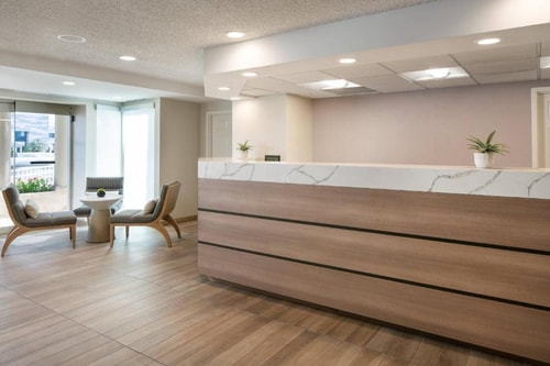 Queen Suite Near Sahara Resort LAS 6 Luxury Bookings