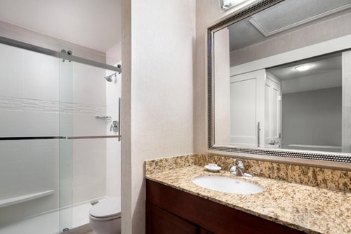 Queen Suite Near Sahara Resort LAS 5 Luxury Bookings