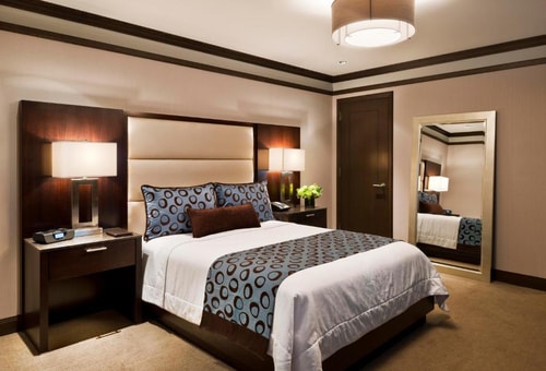 Deluxe Queen Room Near Ambassador Theatre NYC Luxury Bookings