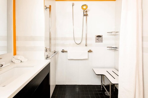 KingRoom Near T Mobile NYC 3 Luxury Bookings