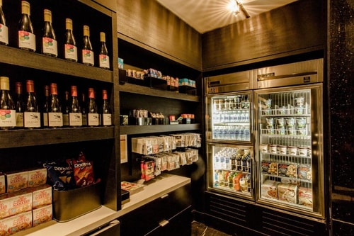 KingRoom Near T Mobile NYC 11 Luxury Bookings