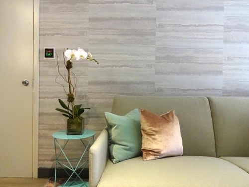 1 Bedroom King Suite Near TMobile NYC 5 Luxury Bookings