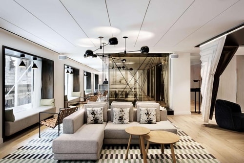 1 Bedroom King Suite Near TMobile NYC 4 Luxury Bookings