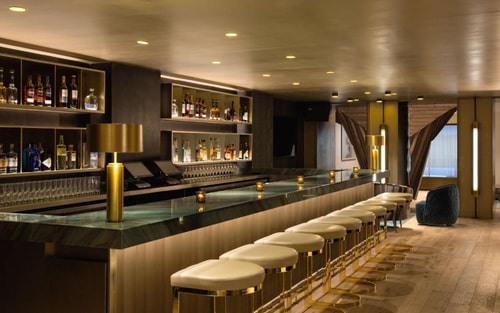 1 Bedroom King Suite Near TMobile NYC 6 Luxury Bookings