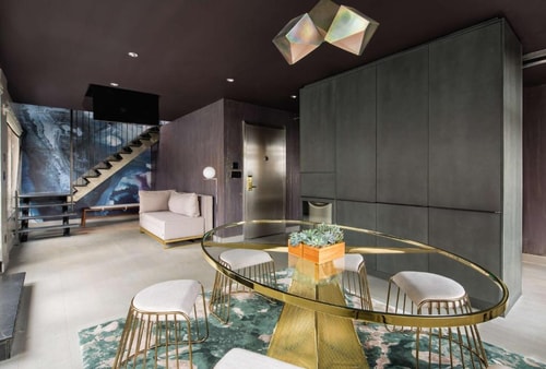 1 Bedroom King Suite Near TMobile NYC 12 Luxury Bookings