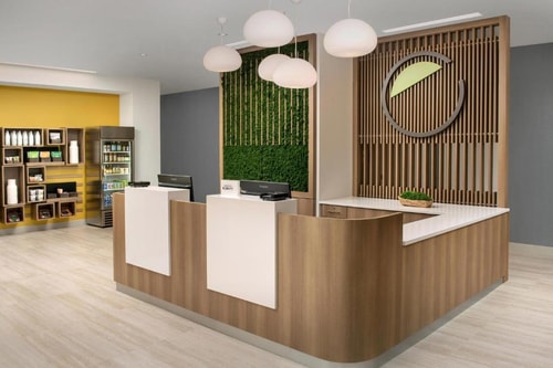 Queen Studio Near Madame Tussauds ORL 8 Luxury Bookings