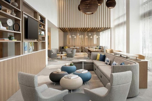 Queen Studio Near Madame Tussauds ORL 5 Luxury Bookings