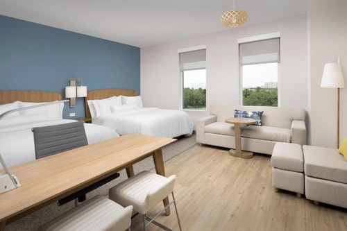 Queen Studio Near Madame Tussauds ORL 1 Luxury Bookings