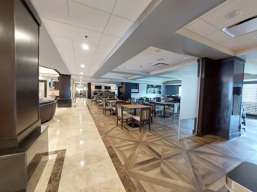 King Room Near Tennis Courts ORL 9 Luxury Bookings