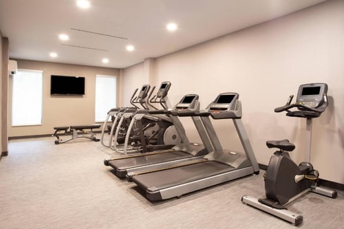 King Room Near UKG Inc ORL 13 Luxury Bookings