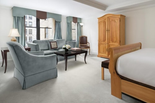 Deluxe King Room Near Mama Halal Food NYC 3 Luxury Bookings