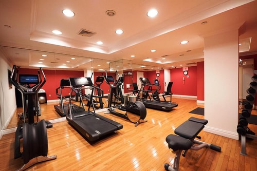 Deluxe King Room Near Mama Halal Food NYC 14 Luxury Bookings