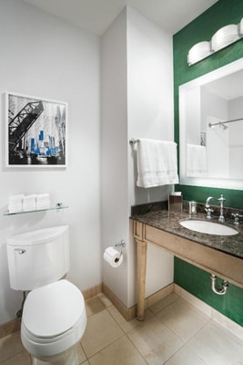 Deluxe Room Near Global Citizenship school CHI 4 Luxury Bookings