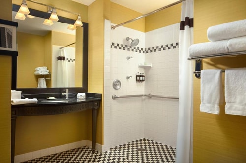 Guest room Near House of Blues CHI 1 Luxury Bookings