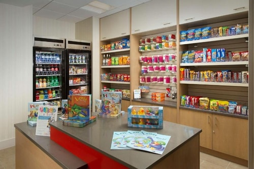 Studio King Suite Near Simpson Park MIA 11 Luxury Bookings