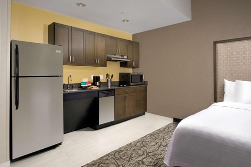Studio King Suite Near Simpson Park MIA 3 Luxury Bookings