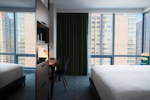 Guest Room,1 King Near Lulla NYC 1 Luxury Bookings