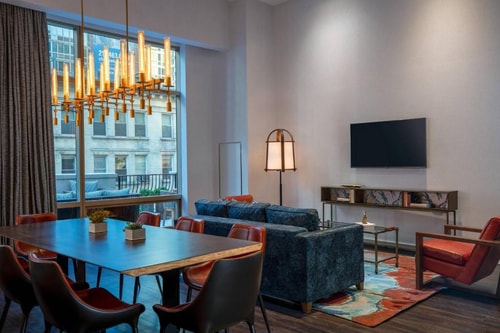 Guest Room,1 King Near Lulla NYC 12 Luxury Bookings