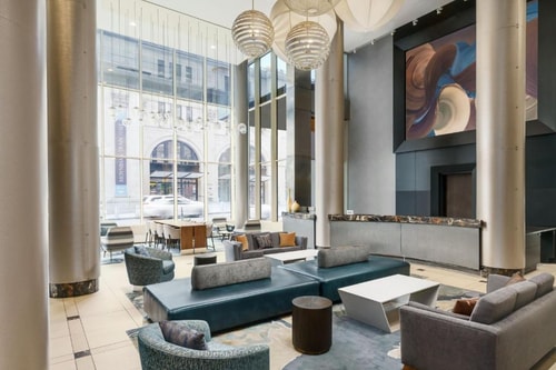 King Room Near Quik Park NYC 6 Luxury Bookings