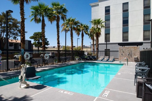 King Studio Suite Near Baseball Park LAS 12 Luxury Bookings