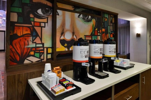 King Studio Suite Near Baseball Park LAS 9 Luxury Bookings