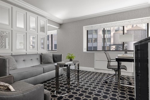 Executive King Near Royal Family Productions NYC 13 Luxury Bookings