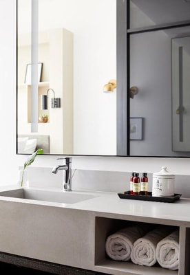 Walker King Room Near Canal Furniture NYC 7 Luxury Bookings