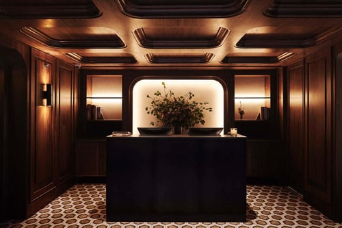 Walker King Room Near Canal Furniture NYC 11 Luxury Bookings