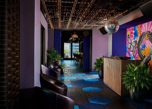 Deluxe King Studio Near Millennium Station CHI 8 Luxury Bookings