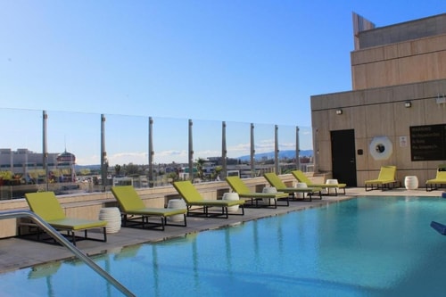 Junior Suite Near Zahn Emergency Housing LA 14 Luxury Bookings