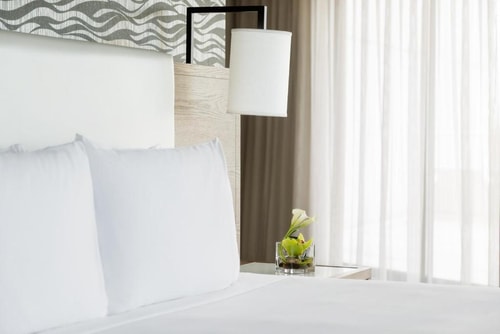 King Room Near Bright Horizon 2 Bethesda Metro WDC 3 Luxury Bookings