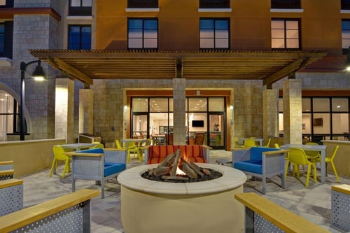 King Studio Suite Near Target ORL 9 Luxury Bookings