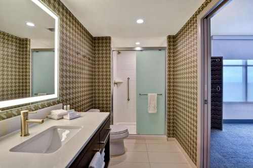 King Studio Suite Near Target ORL 4 Luxury Bookings