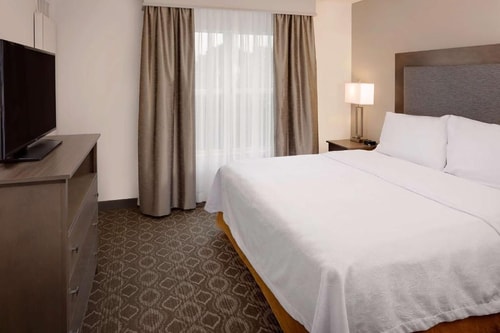 Double Suite Near Aerotek ORL Luxury Bookings