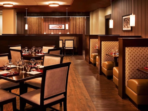 Junior King Suite Near Headlines Hair Designer WDC 8 Luxury Bookings