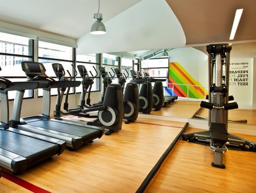 Junior King Suite Near Headlines Hair Designer WDC 10 Luxury Bookings