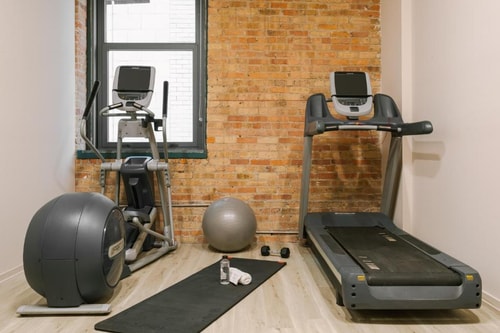 One Bedroom Apartment Near One Body CHI 13 Luxury Bookings