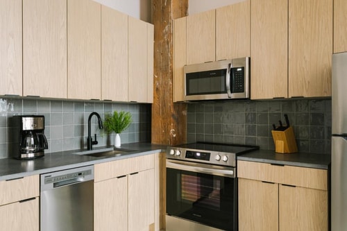 One Bedroom Apartment Near One Body CHI 2 Luxury Bookings