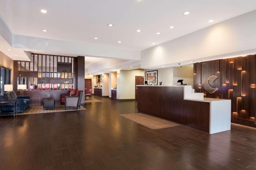 Standard King Room Near TemperPack LAS 5 Luxury Bookings